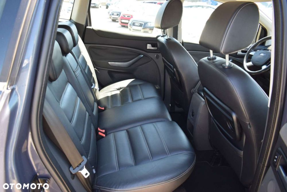 Ford Kuga - 23