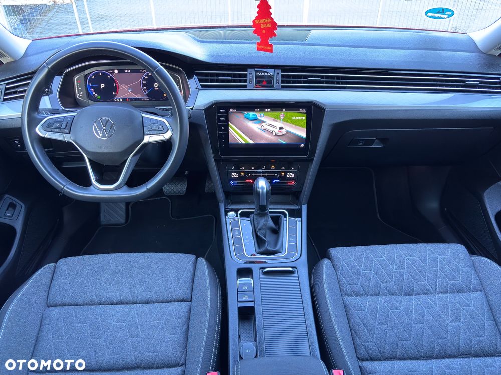 Volkswagen Passat Variant 2.0 TDI SCR DSG BlueMotion Comfortline - 19