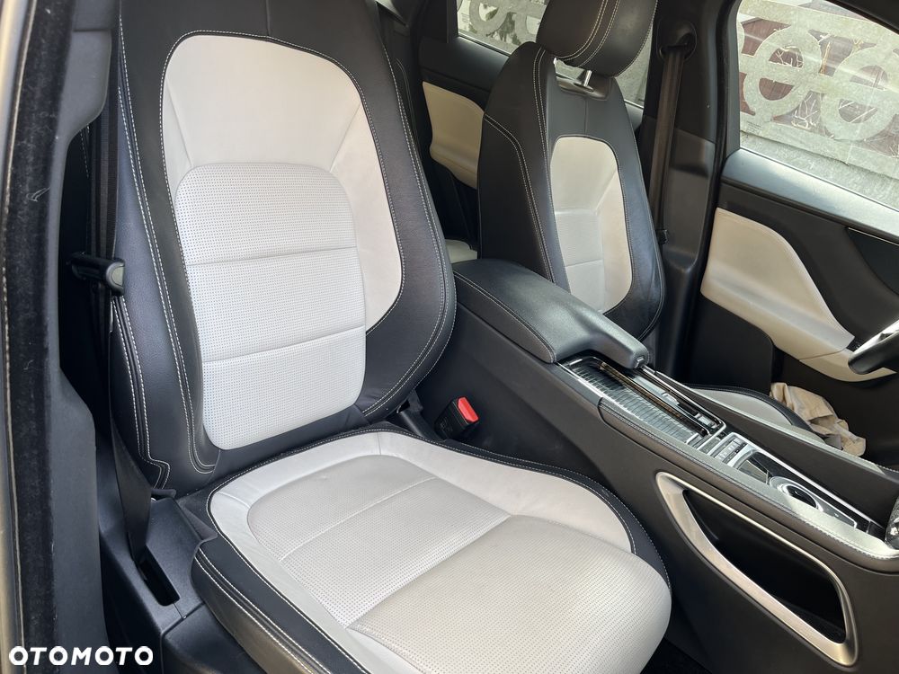 Jaguar F-Pace 2.0 i4D RWD R-Sport - 9