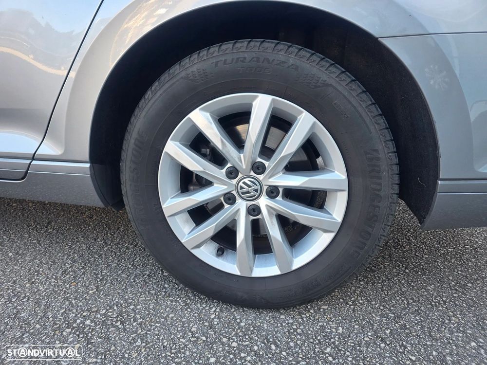 VW Passat Variant 2.0 TDi Highline DSG - 10
