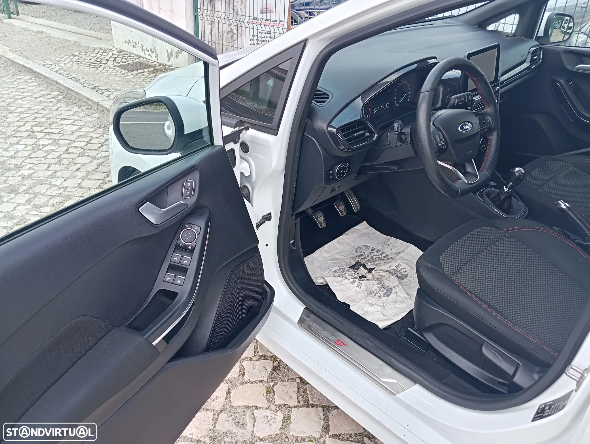 Ford Fiesta 1.0 EcoBoost ST-Line - 6