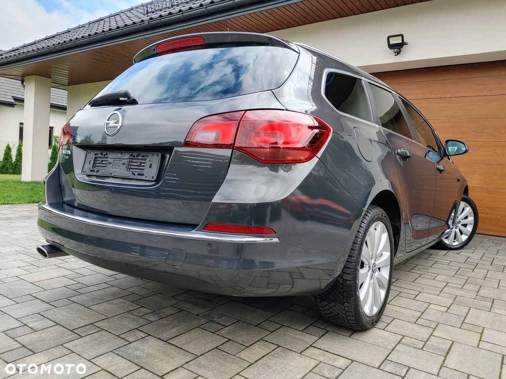 Opel Astra 1.4 Turbo Cosmo - 10