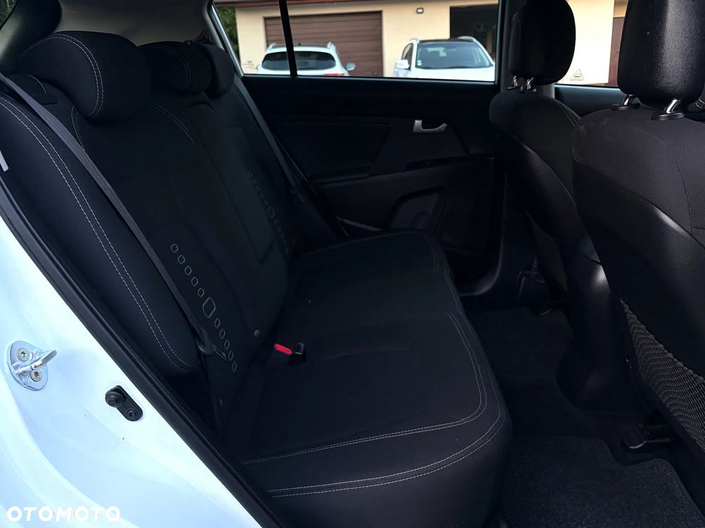 Kia Sportage 1.7 CRDI 2WD Attract - 8