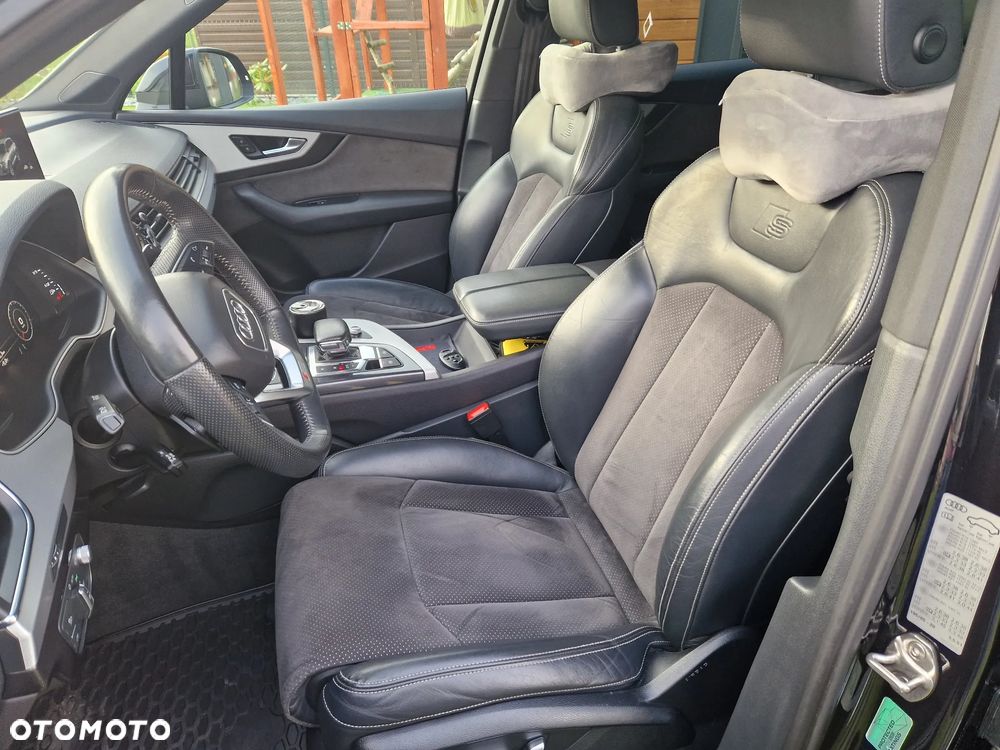 Audi Q7 2018 photo 2