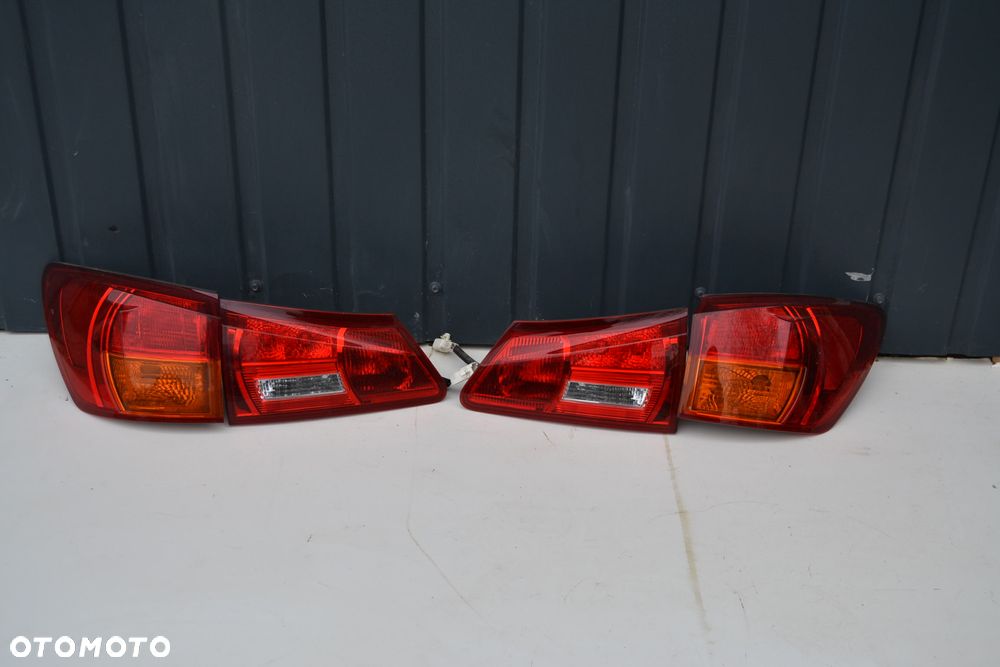 Lampy tył lexus IS II 2005-2012 - 1