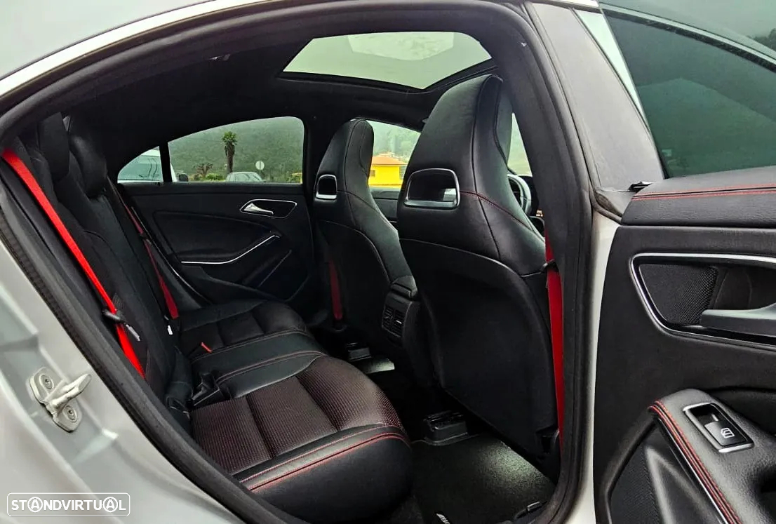 Mercedes-Benz CLA 45 AMG 4Matic 7G-DCT - 8