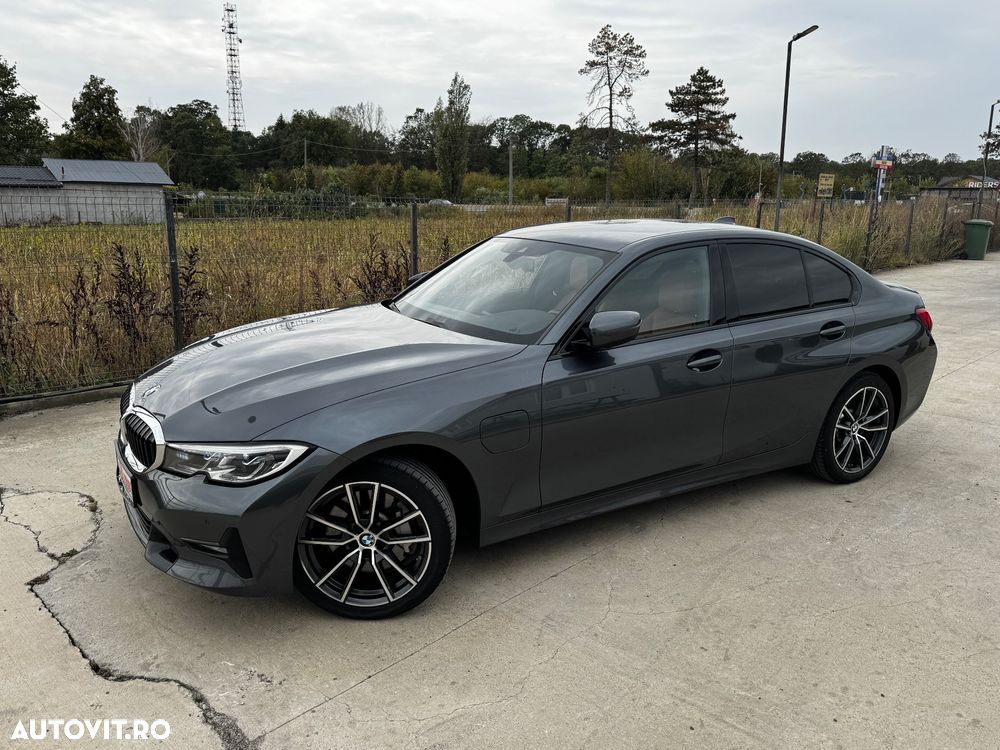 BMW Seria 3 - 1