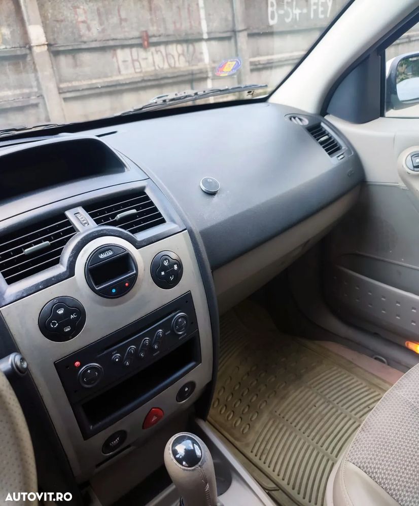 Renault Megane 1.6 Luxe Privilege - 6