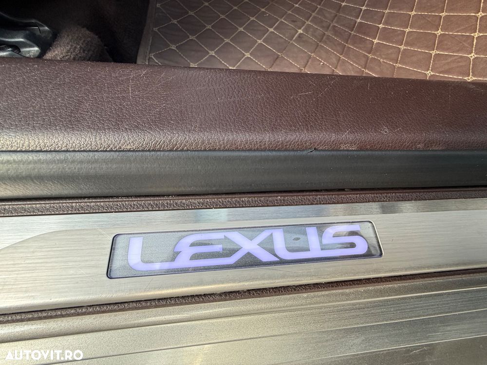 Lexus Seria ES 300h Executive - 17