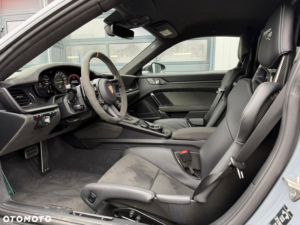 Porsche 911 GT3 RS PDK - 30