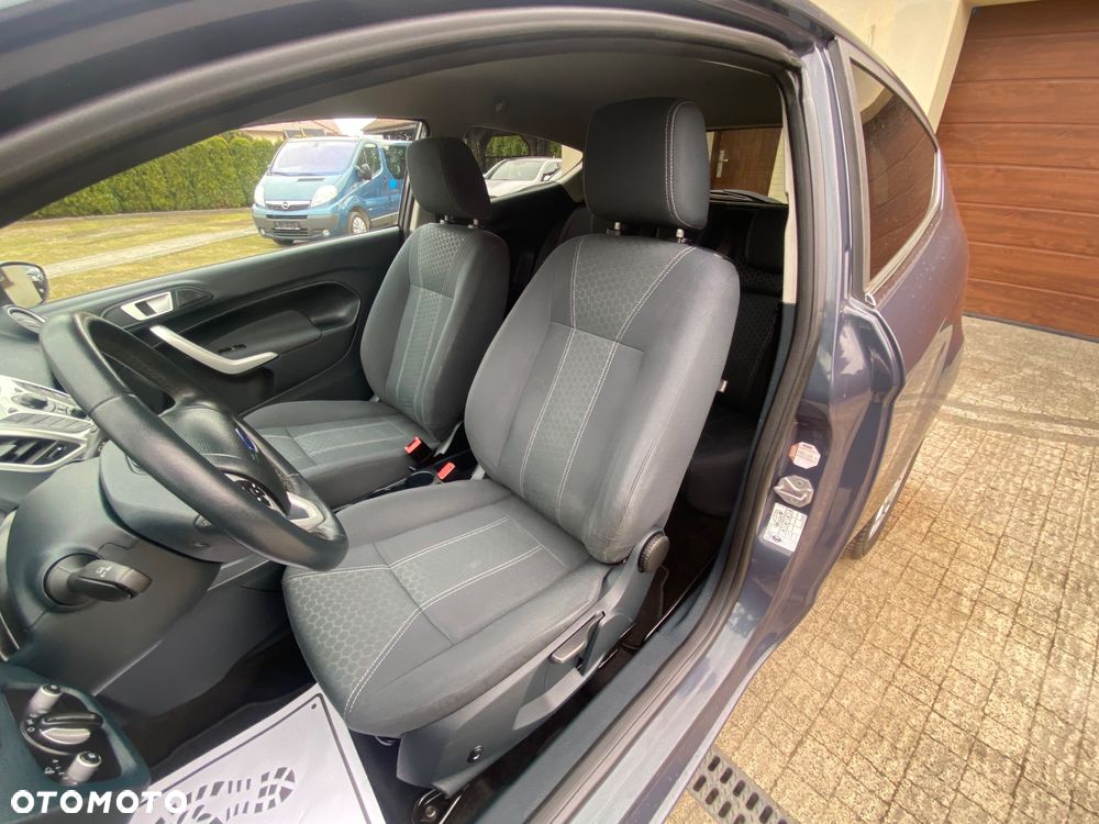 Ford Fiesta 1.4 Titanium EU5 - 23