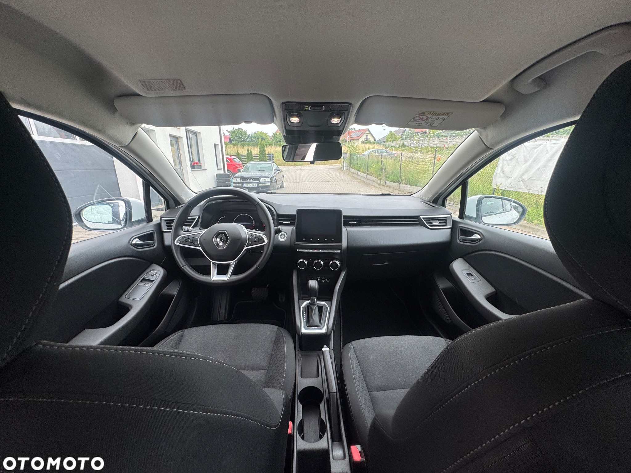 Renault Clio E-TECH Hybrid 140 BUSINESS EDITION - 18