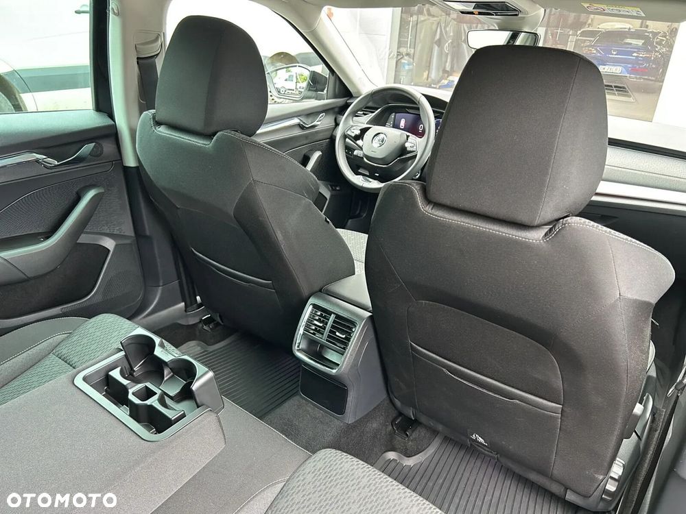 Skoda Octavia 1.5 TSI ACT Style - 10
