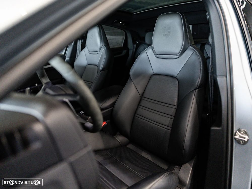 Porsche Cayenne Coupé E-Hybrid - 24