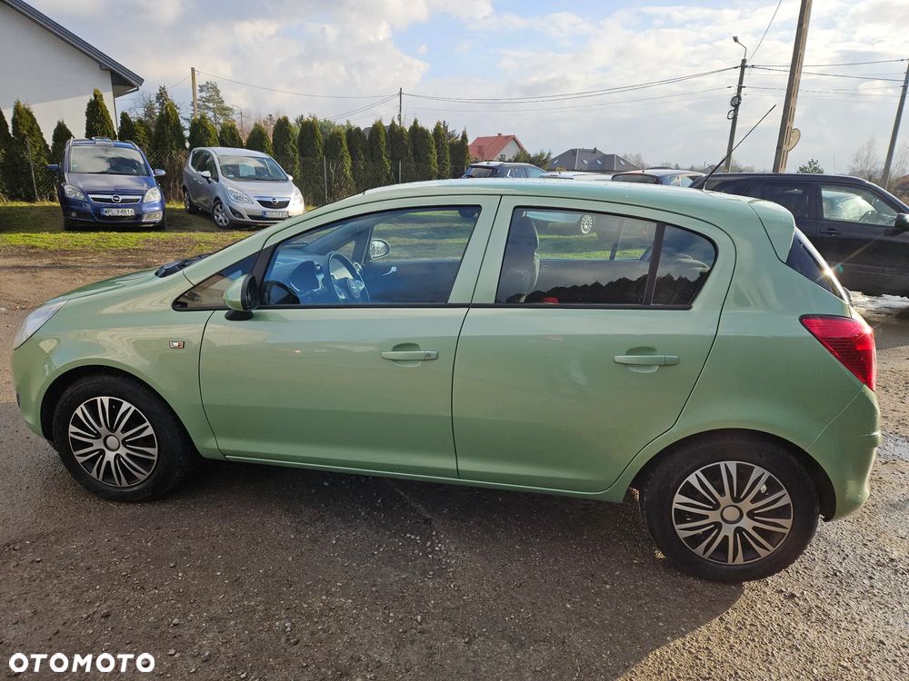 Opel Corsa 1.2 16V Edition - 10