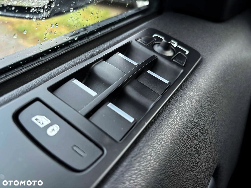 Land Rover Discovery Sport D150 FWD R-Dynamic - 13