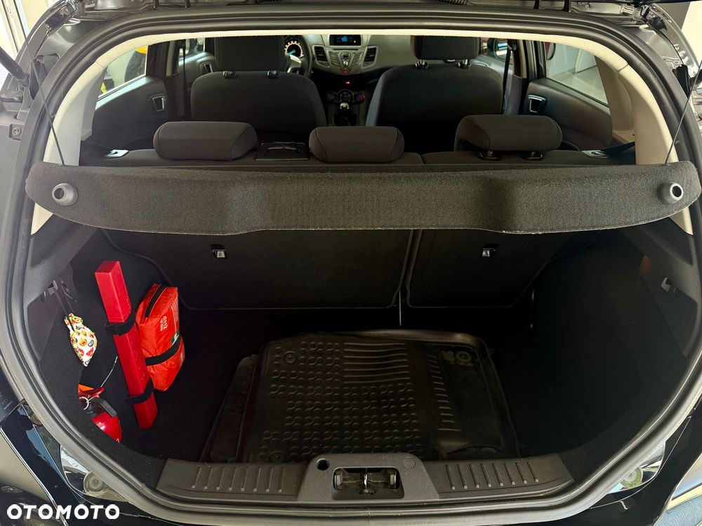Ford Fiesta - 12