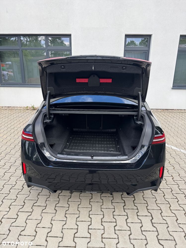 BMW Seria 5 - 38