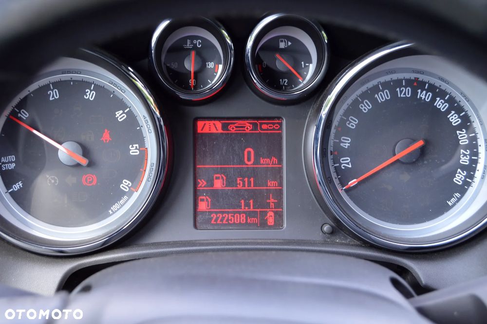 Opel Astra IV GTC 2.0 CDTI Bi-Turbo S&S - 17