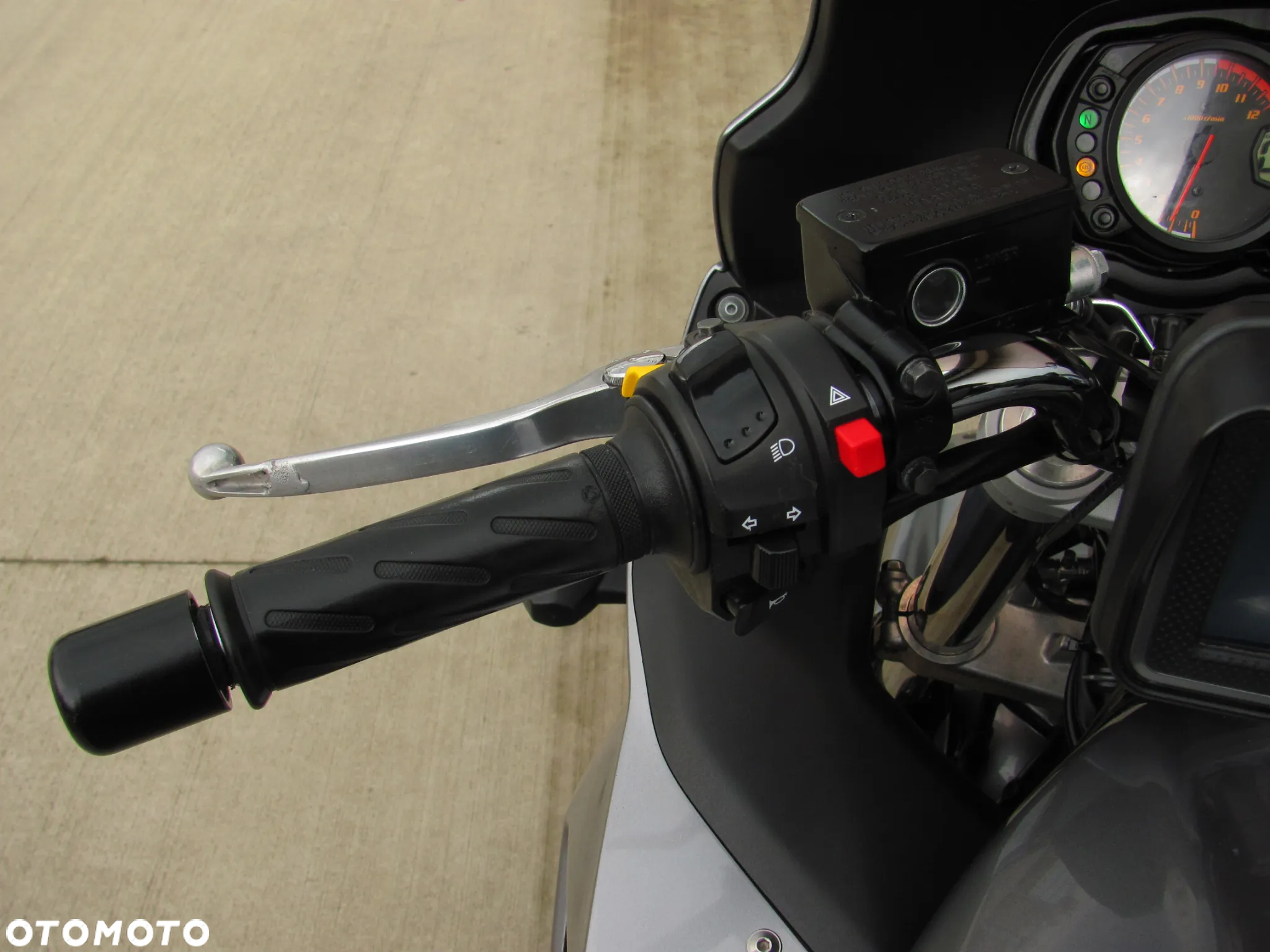 Suzuki GSX - 10