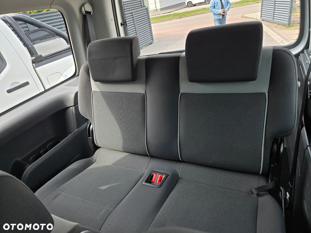 Volkswagen Caddy Comfortline - 28