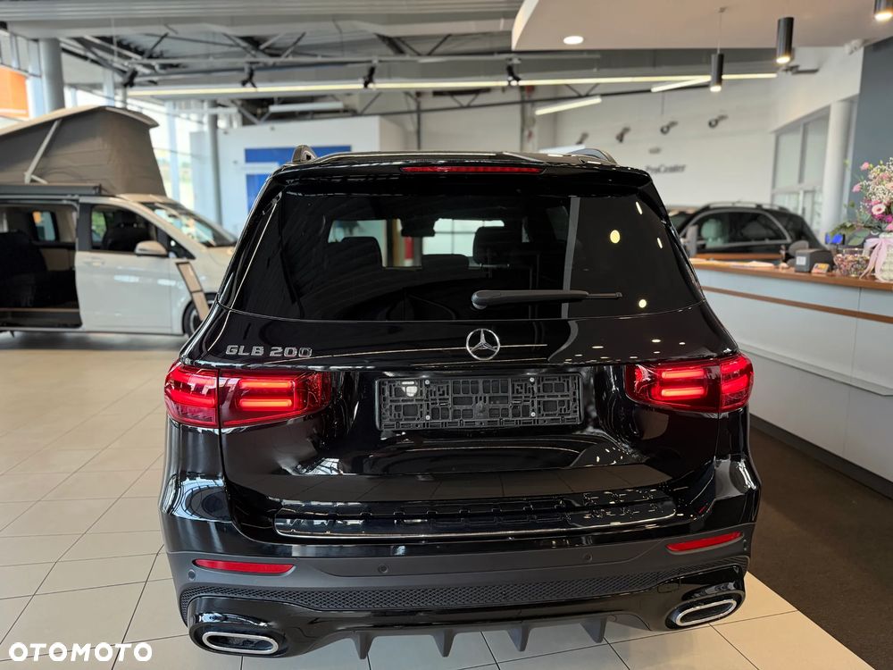 Mercedes-Benz GLB 200 AMG Line 7G-DCT - 13