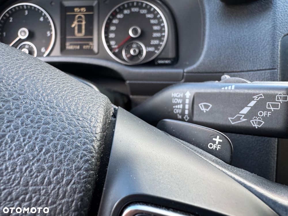 Volkswagen Caddy Comfortline Edition DSG - 25