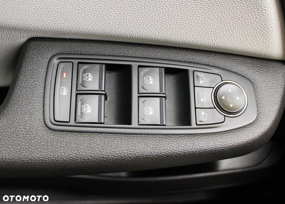 Renault Clio - 12