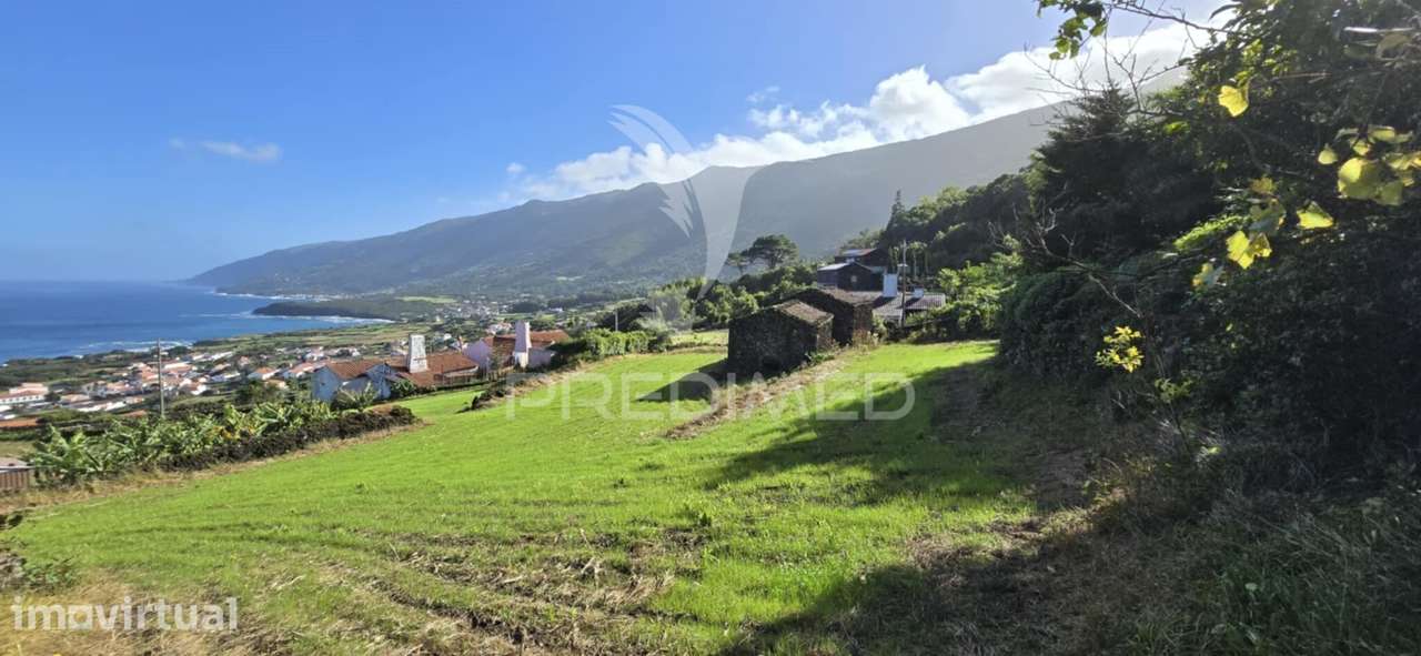 Ruína com Vista Deslumbrante sobre o Atlântico – Prainha, São Roque... - Grande imagem: 5/7