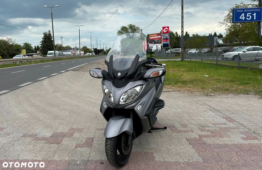 Suzuki Burgman - 6