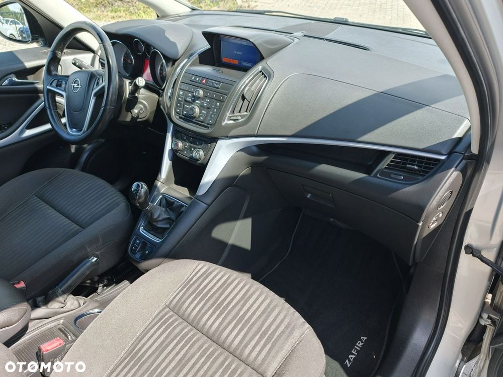Opel Zafira - 23