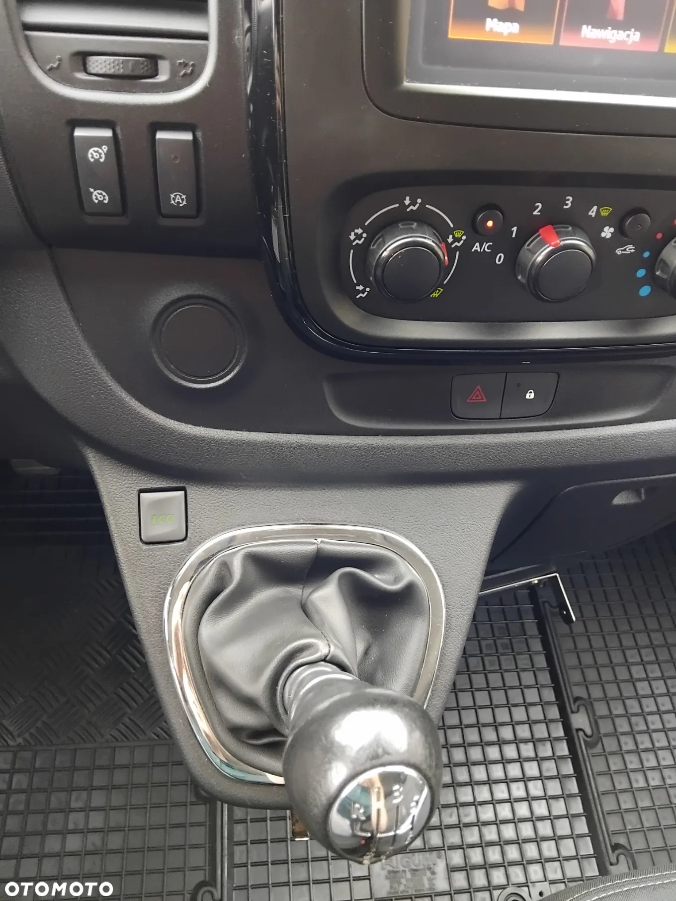 Opel Vivaro L2H1 2.9t Elegance - 16