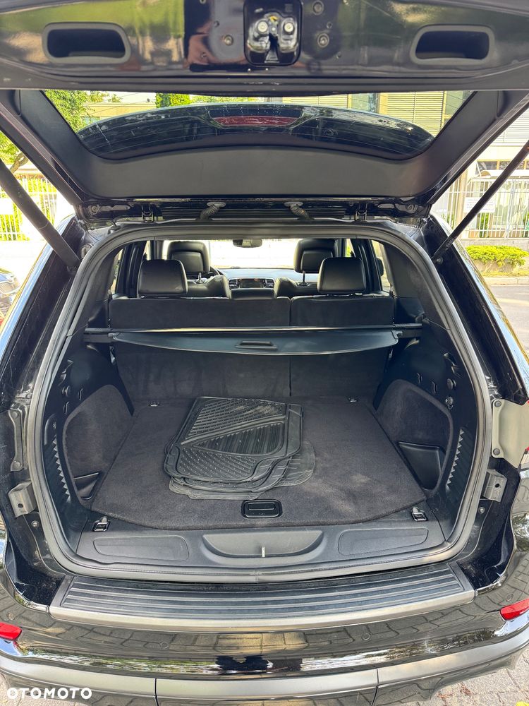 Jeep Grand Cherokee - 13