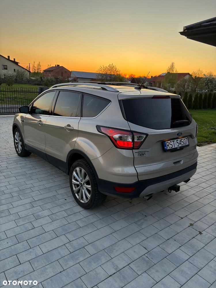 Ford Escape 2.0 EcoBoost AWD Titanium - 5