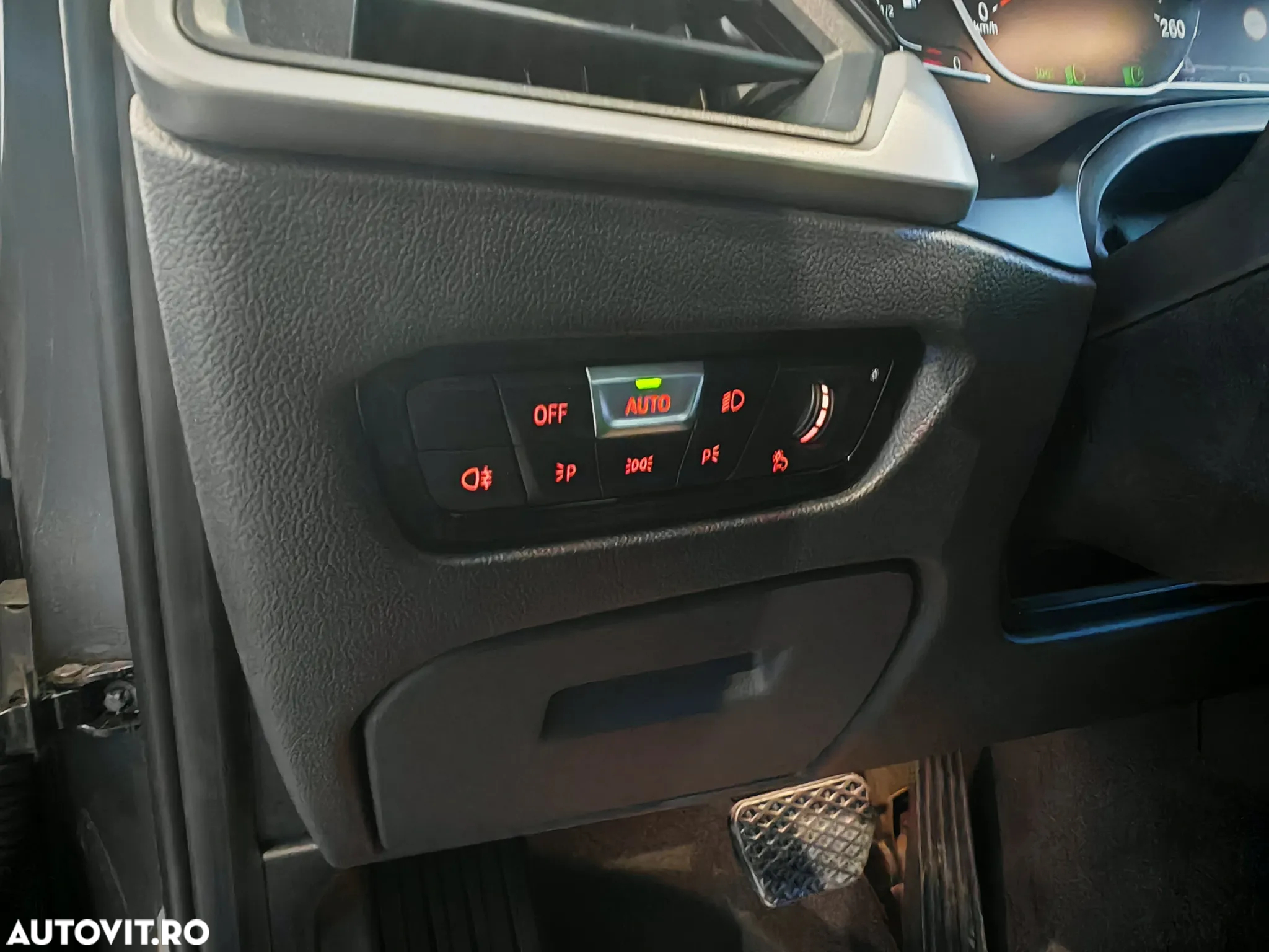 BMW Seria 3 318i AT - 25