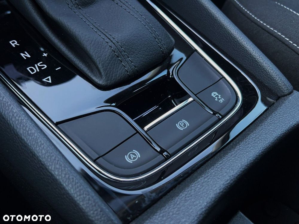 Skoda Karoq 1.5 TSI ACT Ambition DSG - 24