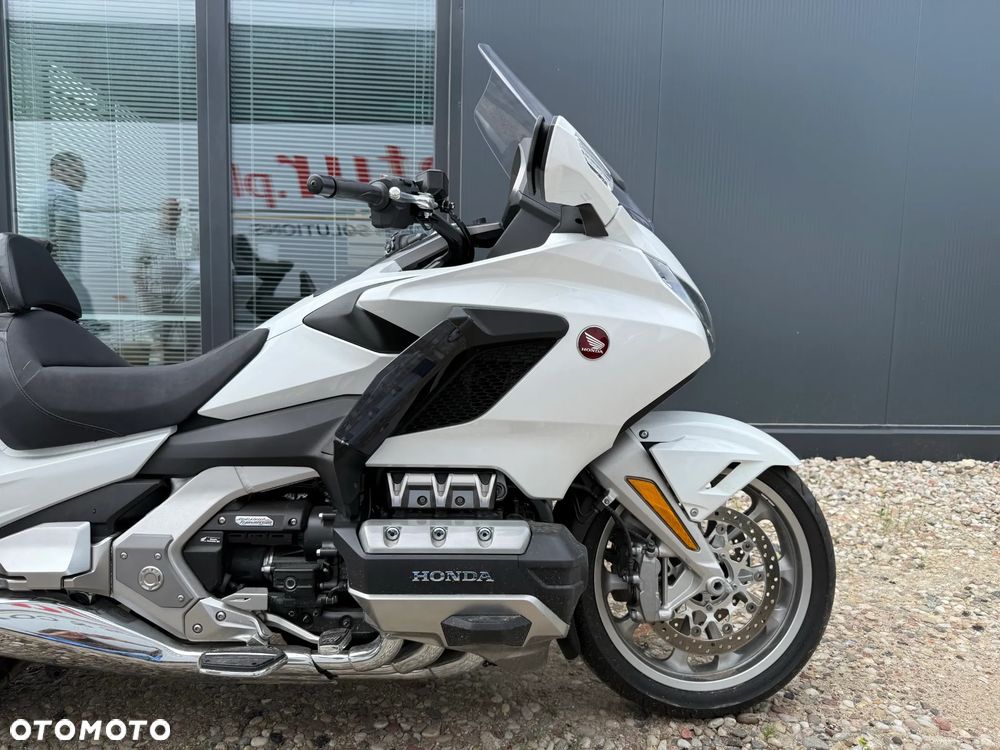 Honda GL - 9