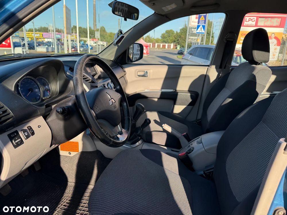 Mitsubishi L200 2.5 DID Intense + - 16