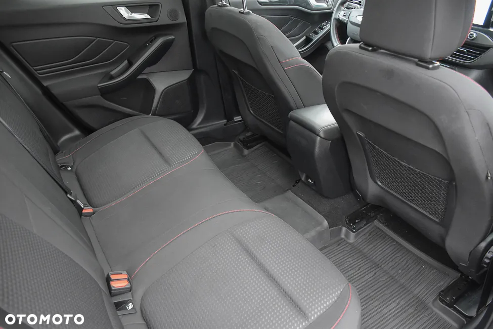 Ford Focus 2.0 EcoBlue ST-Line X - 33
