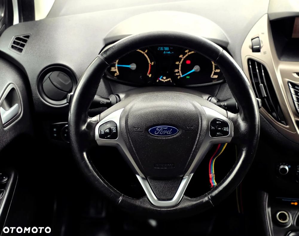 Ford Tourneo Courier 1.5 TDCi Titanium - 10