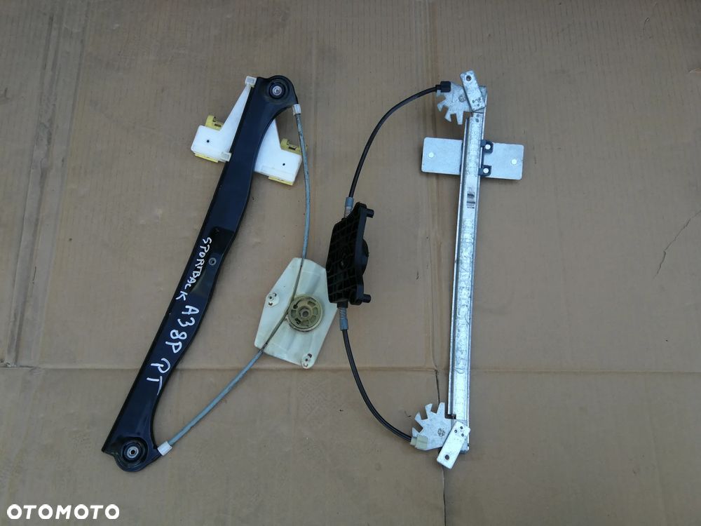 Podnośnik szyby Audi A3 8P Sportback prawy tył 03-13 - 2