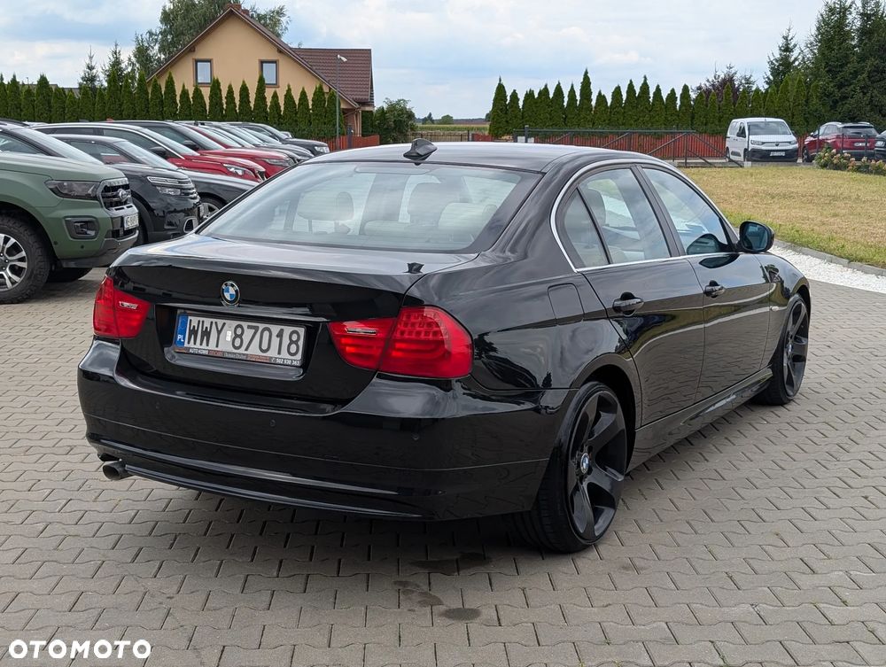 BMW Seria 3 318d Sport Line - 14