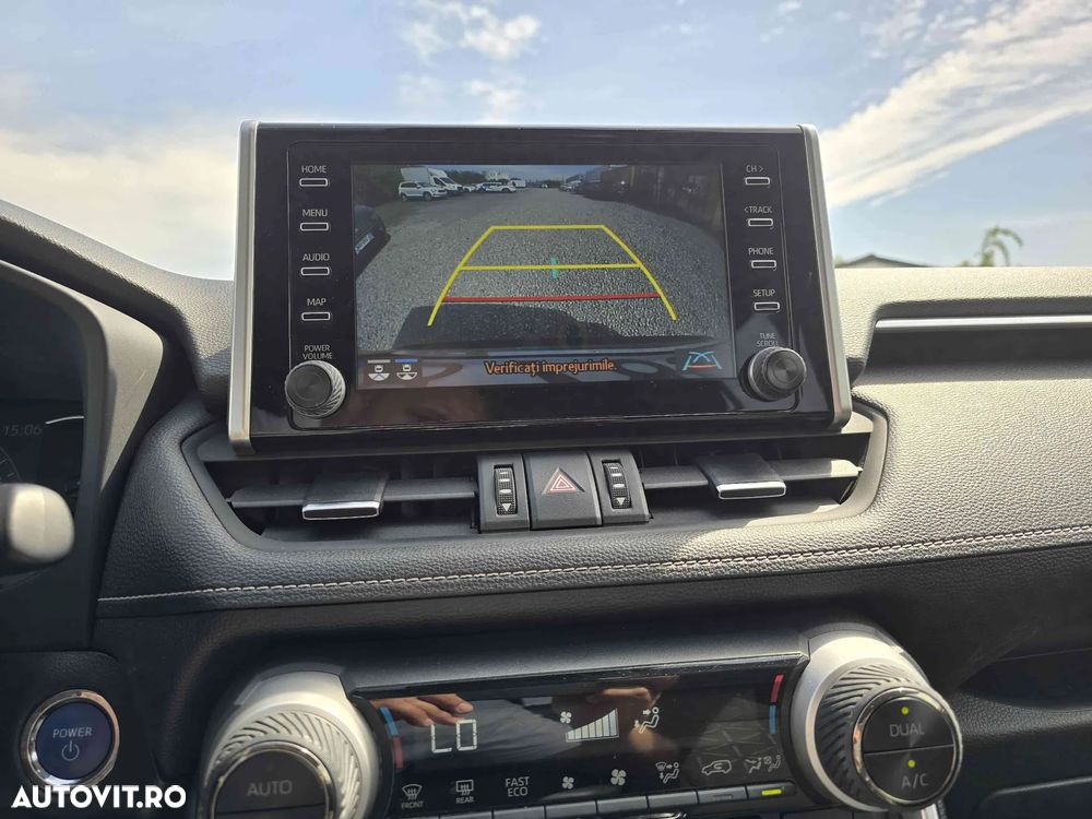 Toyota RAV4 - 18