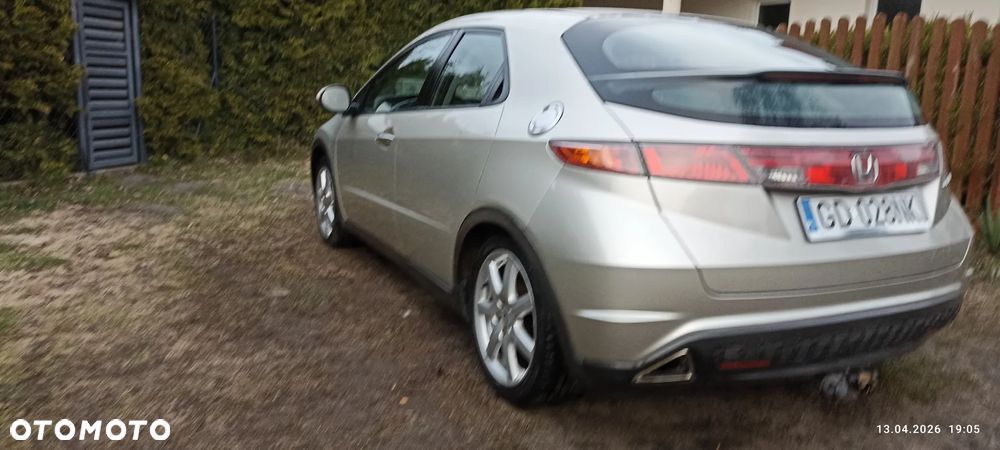 Honda Civic 1.8 Executive - 12