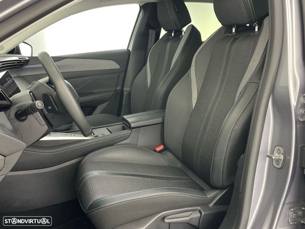 Peugeot 308 1.6 Hybrid Allure e-EAT8 - 17