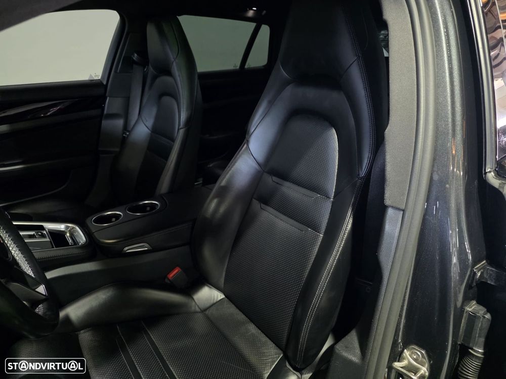 Porsche Panamera 4 E-Hybrid Executive - 16