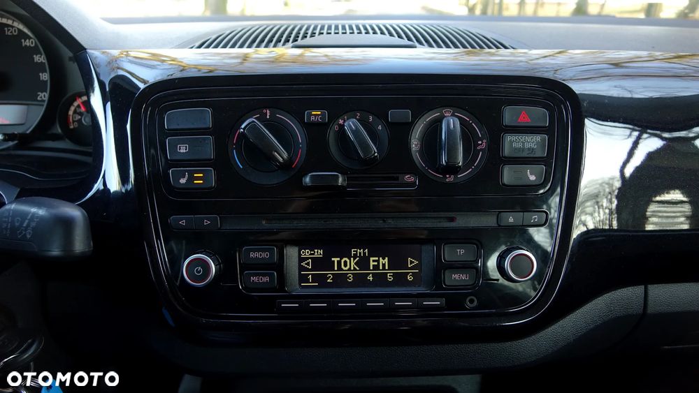 Volkswagen up! move - 4