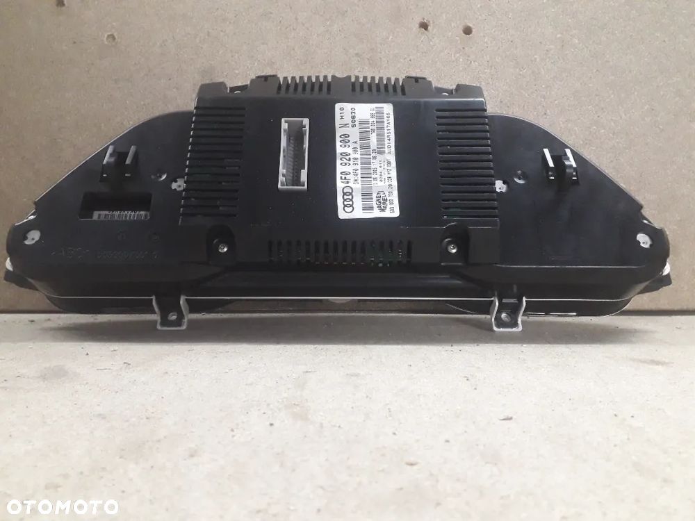 Licznik Audi A6 C6 TDI 4F0920900N - 3