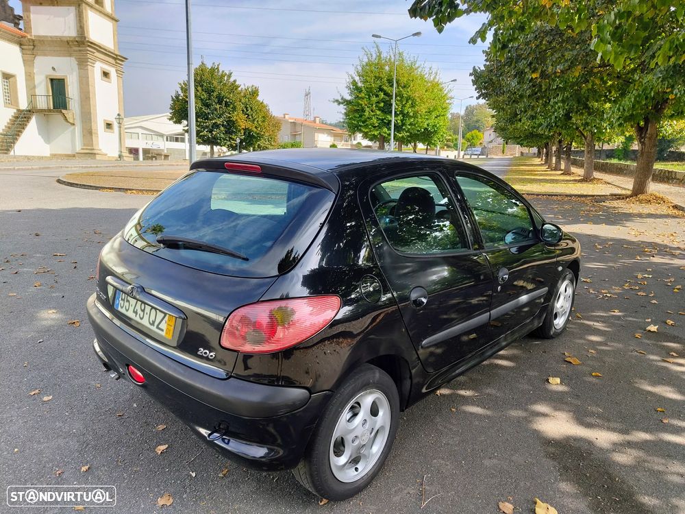 Peugeot 206 1.1 XR - 4
