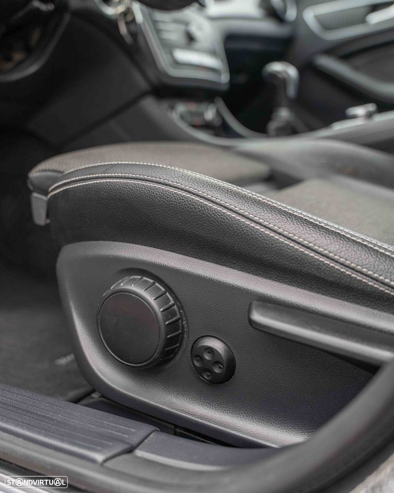 Mercedes-Benz CLA 180 d Shooting Brake - 24